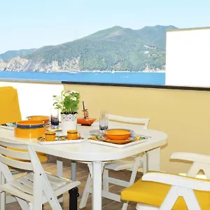 house-maestrale.hotelitalianriviera.com/
